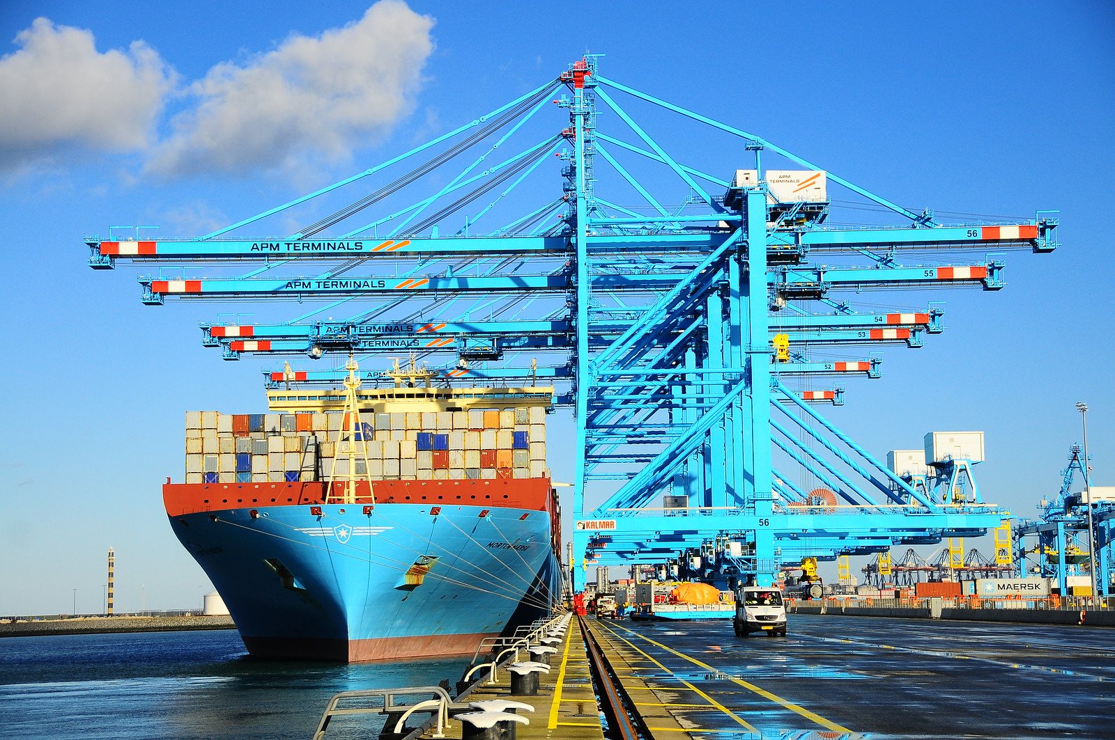 Cases_Maasvlakte_II_von_APM_Terminals_ISS