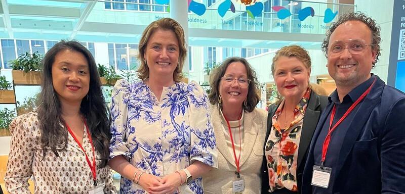 ISSNL - Verklaring Gelijke kansen - groepsfoto minister en ISS 052024 crop