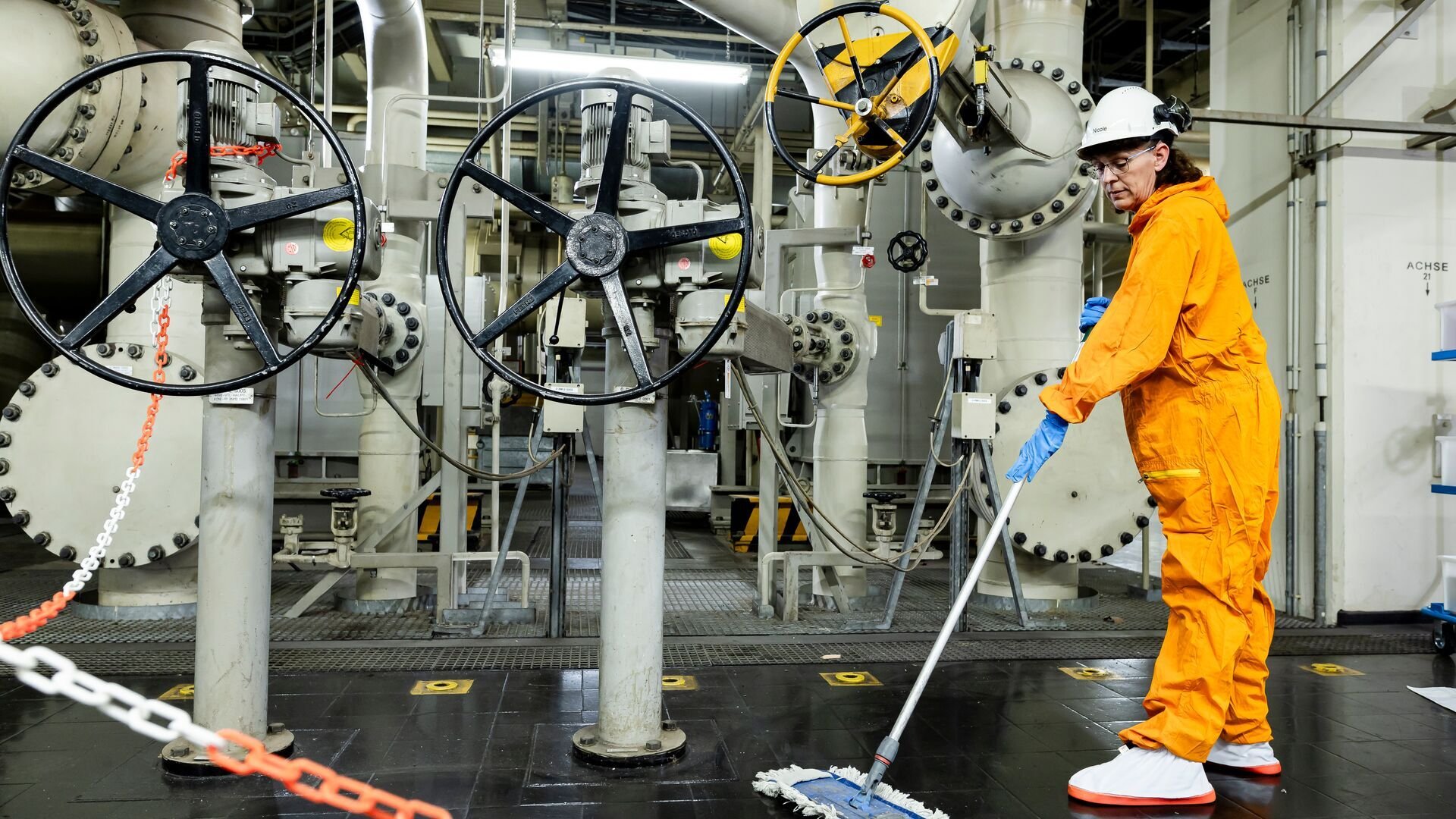 Large-DE_ISS_Services_Technical_Nuclear