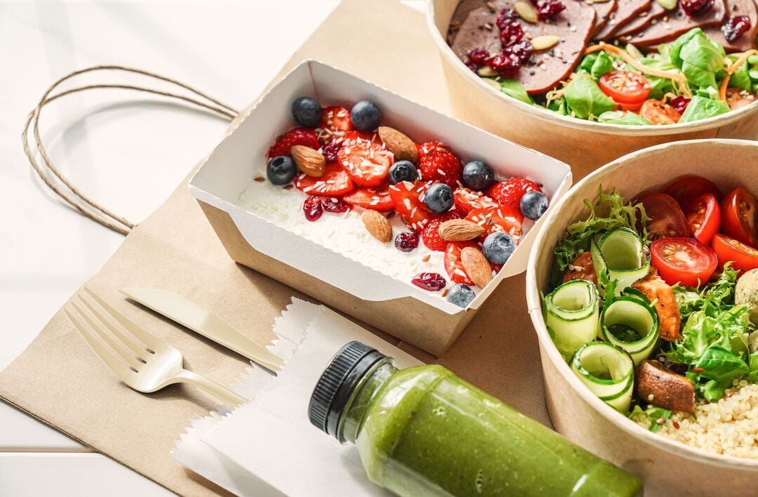 Web_Desktop-Healthy meal slimming diet plan background, food delivery service concept.